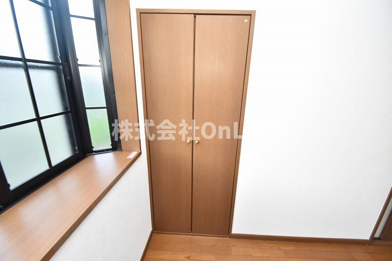 西山本町5丁目戸建の収納