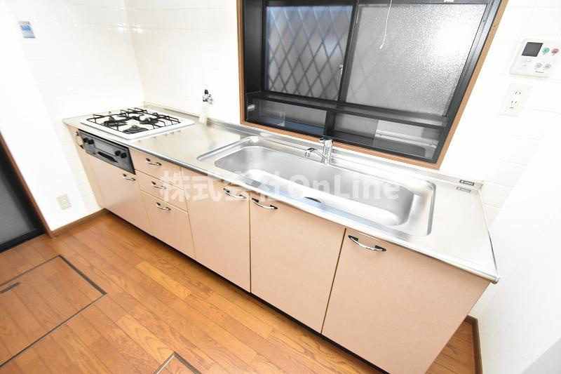 西山本町5丁目戸建のキッチン