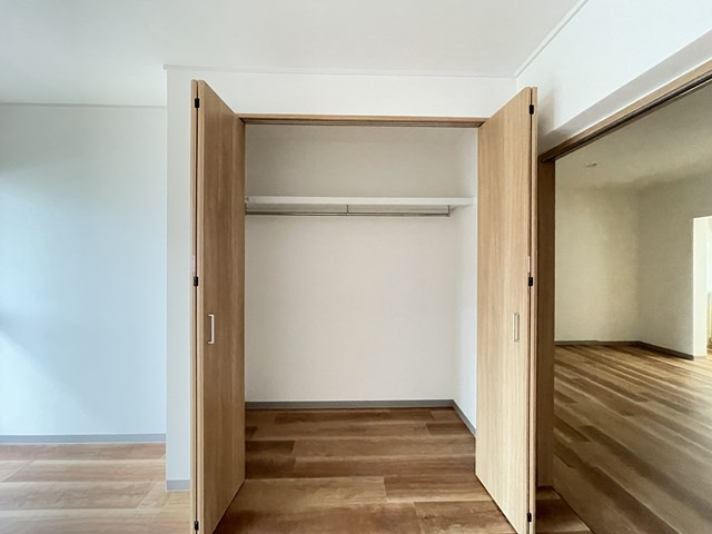 【収納】 | 豊中緑丘パークマンション | エイブル売買事業部では、箕面市・豊中市・吹田市・池田市・茨木市・高槻市の北摂エリア全域で、物件のご紹介を致しております。北摂エリアにて購入物件をお探しの際は、当社までお問合せ下さいませ。