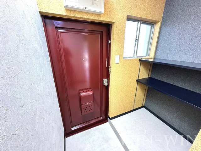 ハイツ東小浜の玄関