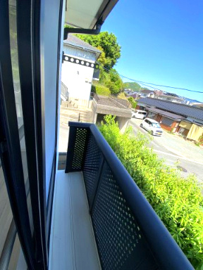 ディアスJｂのその他|南東側にも窓＆物干し付き！陽だまりと爽やかな風が抜ける部屋です。