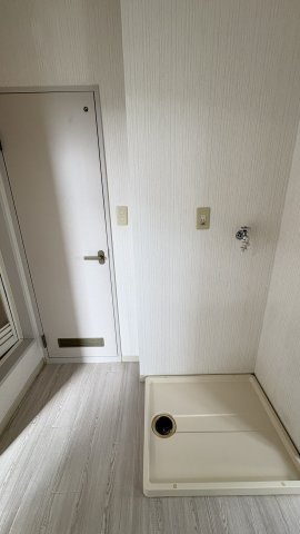 ディアスJｂのその他|キッチンに室内洗濯機置き場があります。
