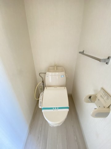 ディアスJｂのトイレ|トイレはウォッシュレット付き。