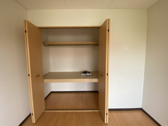 グッディハウスの収納|奥側の洋室には1間分の収納があります。