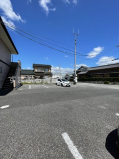 【駐車場】