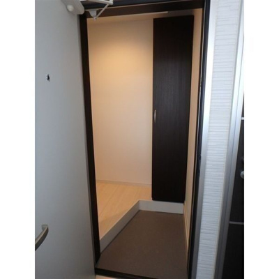 【玄関】 | DHガーデン井尻南 | 別号室の写真になります。現況優先。