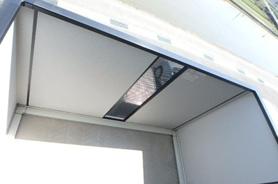 【バルコニー】 | セリバテール | バルコニーからの眺めを楽しみながら食事をしませんか