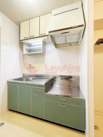 エトランゼ宮本Ⅲのキッチン|お料理しやすいキッチンです