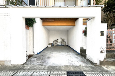 【外観】 | 宇治市宇治半白　注文住宅　建築条件なし　土地 | 広い前道で交通量も少なく、運転が苦手な方でも安心して駐車して頂けます。