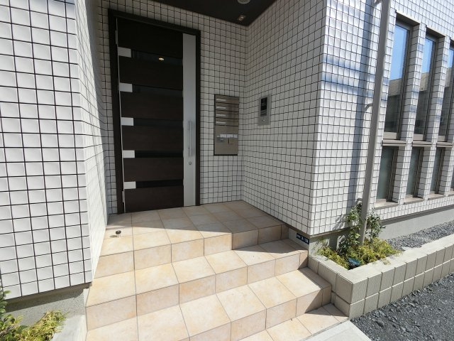 ボヌール行徳のエントランス