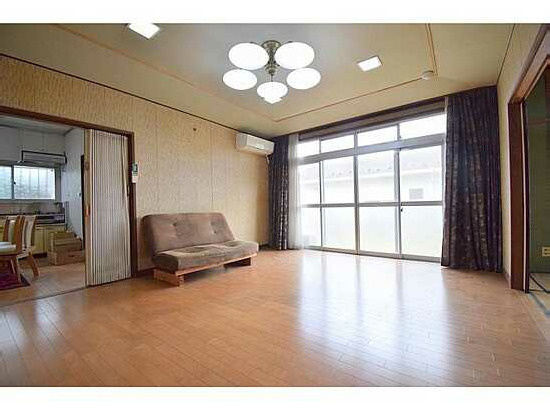 【居間・リビング】