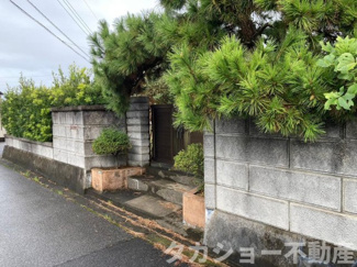 【前面道路含む現地写真】