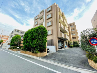 【駐車場】 | 空スペース有。※時期によって変動。