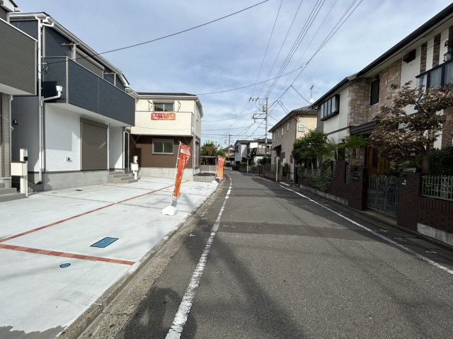 相模原市中央区由野台　新築2棟　学区：共和小学校・由野台中学校の前面道路含む現地写真