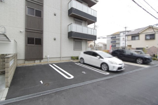 【駐車場】 | 駐車場完備です