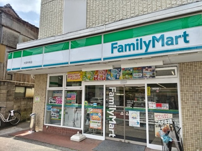 コンビニ