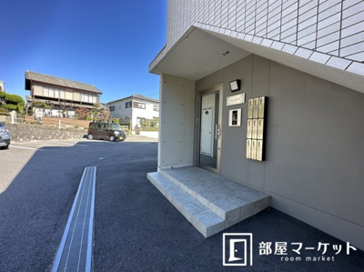 【エントランス】 | マンションコウ