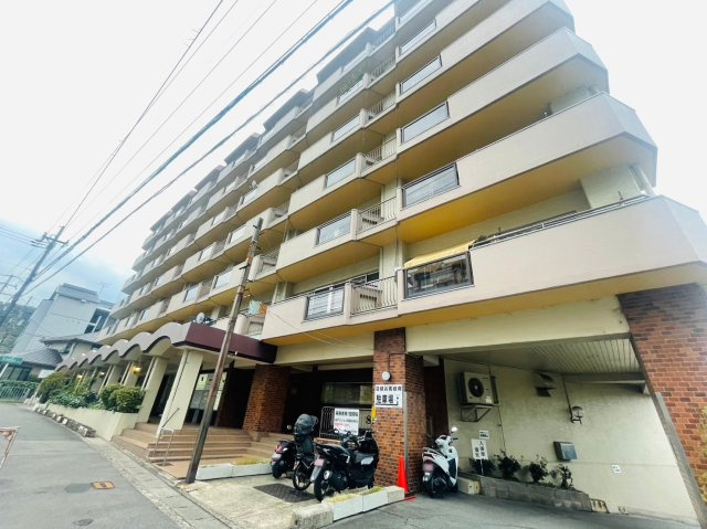 タウンハイツ嵐山の外観