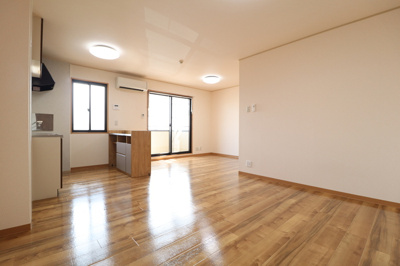 【居間・リビング】 | ロイヤルフローリッシュ