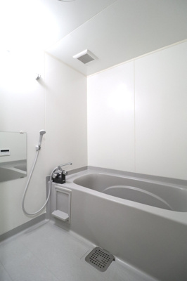 【浴室】 | ロイヤルフローリッシュ