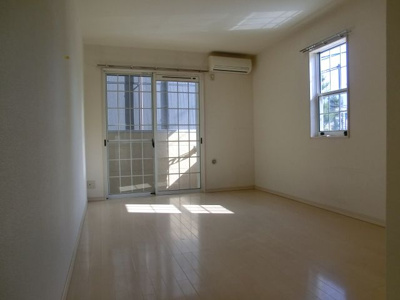 【洋室】 | リブレア清水A棟 | 別号室の写真になります。現況優先。