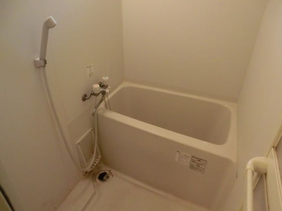 【浴室】 | リブレア清水A棟 | 別号室の写真になります。現況優先。