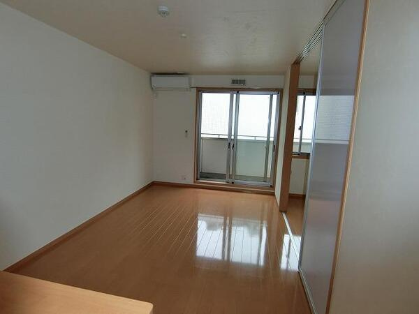 サンフローラ・エフの居間・リビング