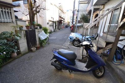 【その他共用部分】 | 桜コーポ | 原付置けます。