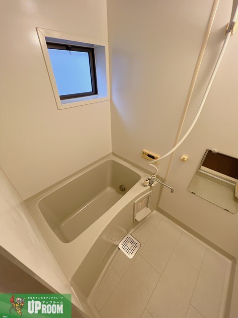 ラ・プレミール Ｃの浴室