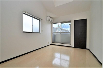 【居間・リビング】 | ベネフィスタウン竹下Ⅲ | 別号室の写真になります。現況優先。