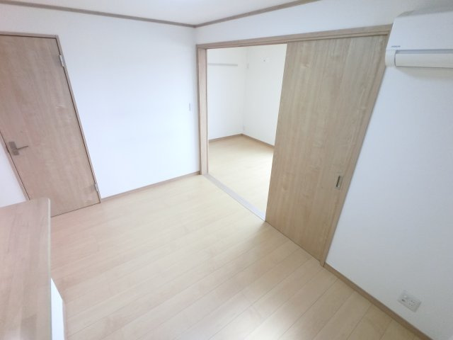 ＬＡＵＲＥＬ西船橋の居間・リビング