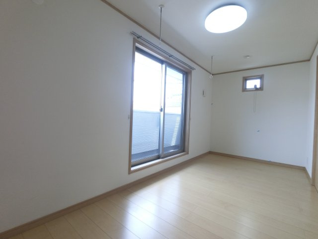 ＬＡＵＲＥＬ西船橋の洋室