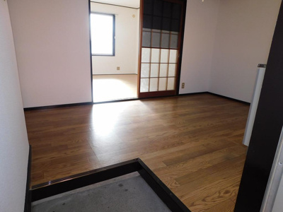 【玄関】 | ブロッサムＡ