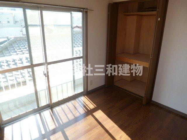 ハイムヨコセの内装