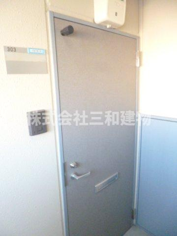 ハイムヨコセの玄関