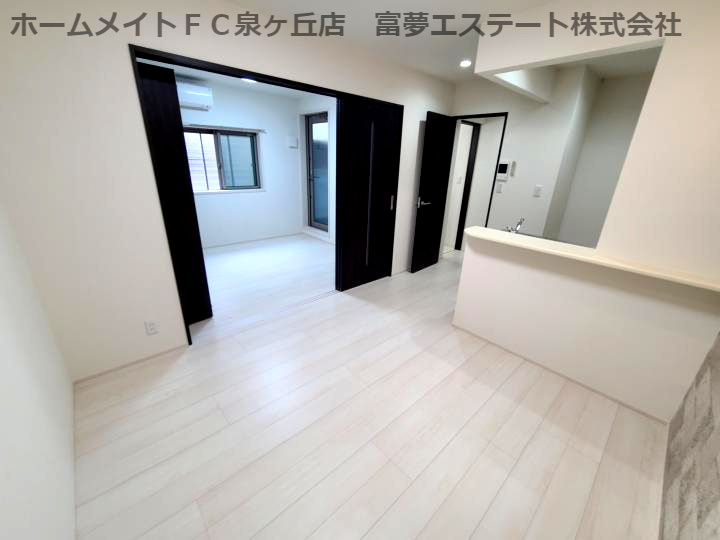 フジパレス高石千代田Ⅱ番館の居間・リビング
