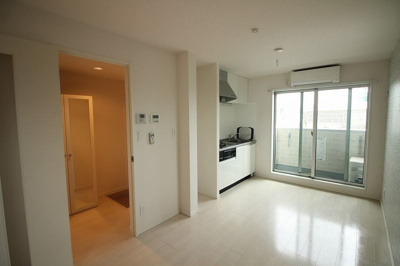 【居間・リビング】 | レジアス | 別号室の写真になります。現況優先。