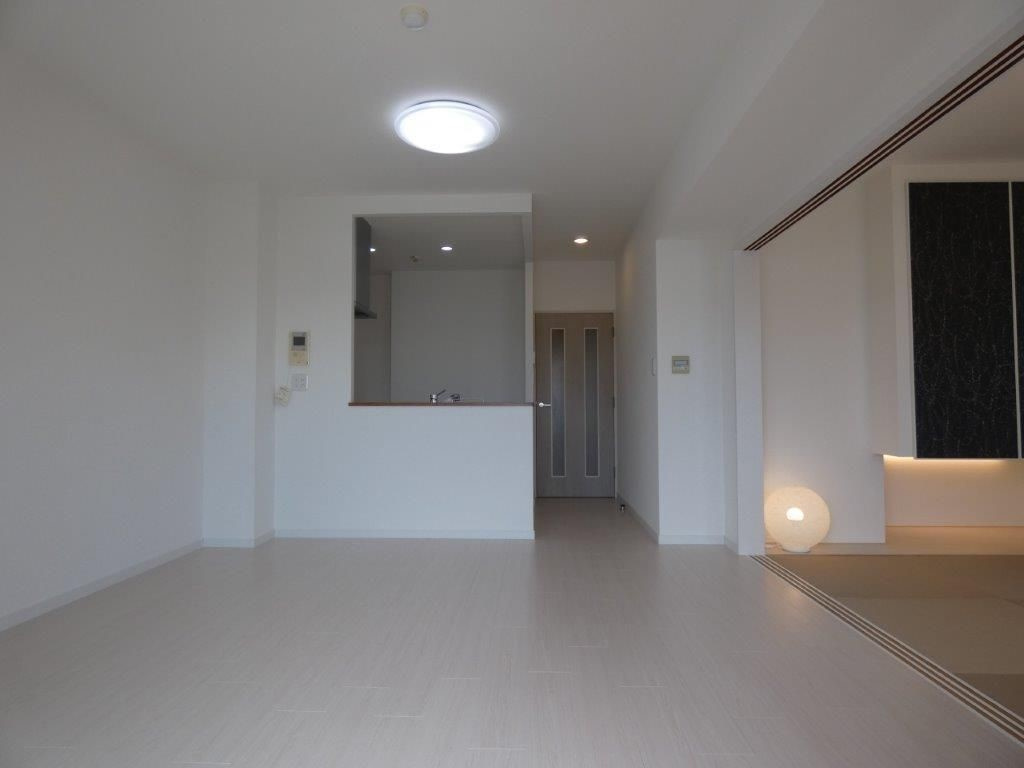 福生市大字熊川の中古マンションの居間・リビング