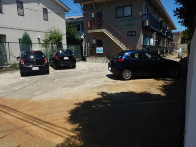 【駐車場】 | メゾンコモジオーネ