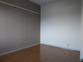 【居間・リビング】 | フローラル東光台D棟 | クロス貼り替えました。