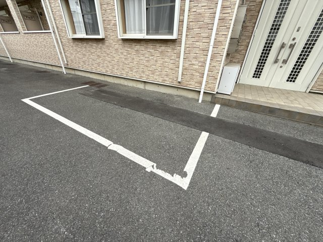 アミスタ花北の駐車場