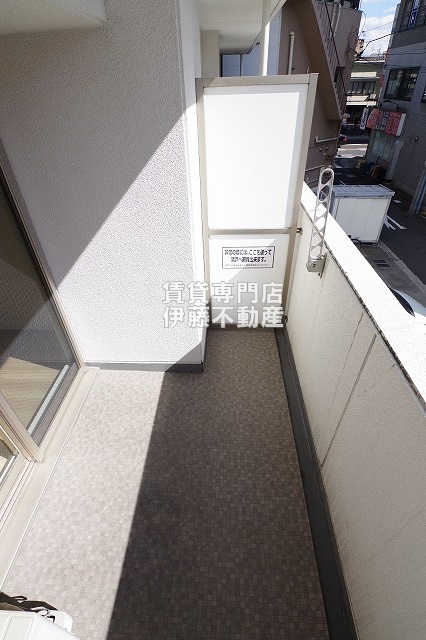 パルティール城西のバルコニー