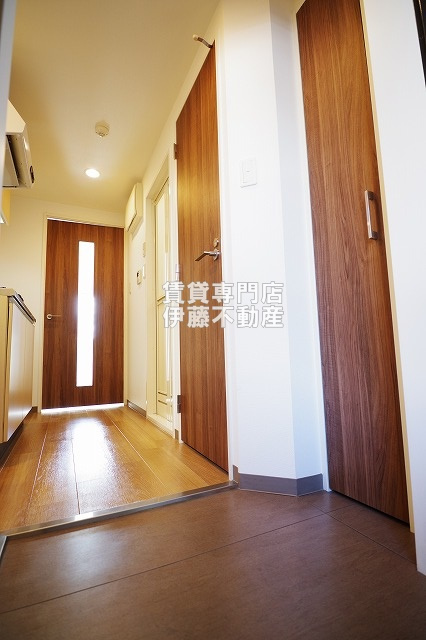 パルティール城西の玄関