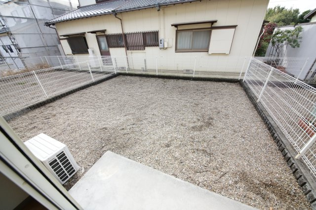 カ－サエスタ弐番館の庭