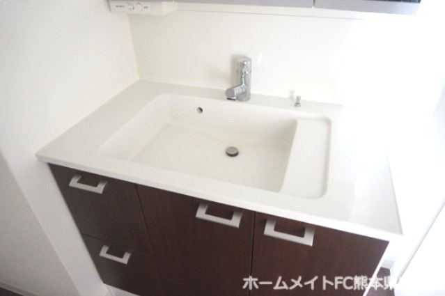 Ｐｒｉｍｅ蓮台寺の独立洗面台