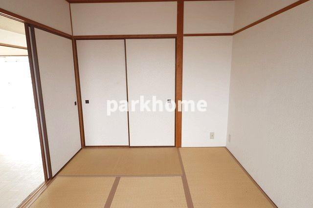 島谷グランドハイツの和室|来客時にも便利な和室付き