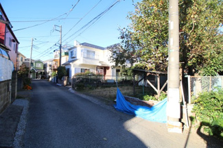 【前面道路含む現地写真】