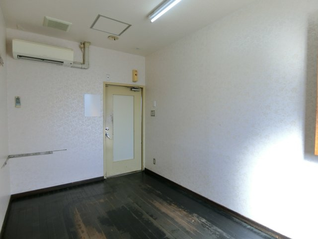 旗ヶ崎K収納の内装