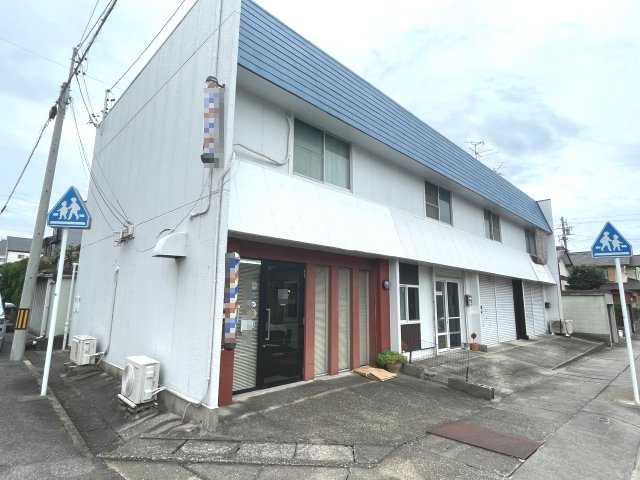 緑区作の山店舗の外観
