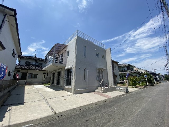 幸町鉄筋コンクリート造屋上付き（フルリフォーム済）の前面道路含む現地写真|接道状況：東側約5m公道です。